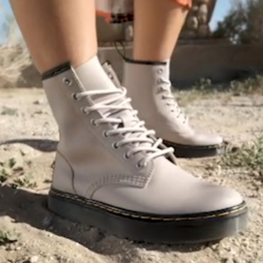 Dr Martens WOMENS ZAVALA THRIFT COMBAT BOOT Size7 new